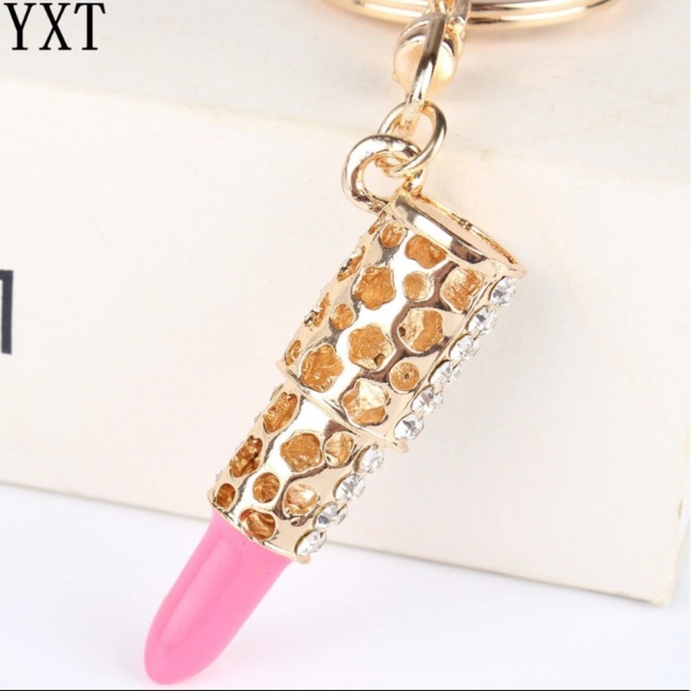 Lipstick Keychain - Picture 3 of 5